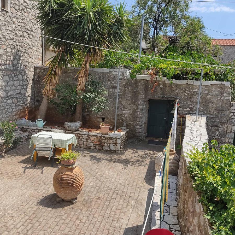 Potis House Apartment Areopoli Luaran gambar